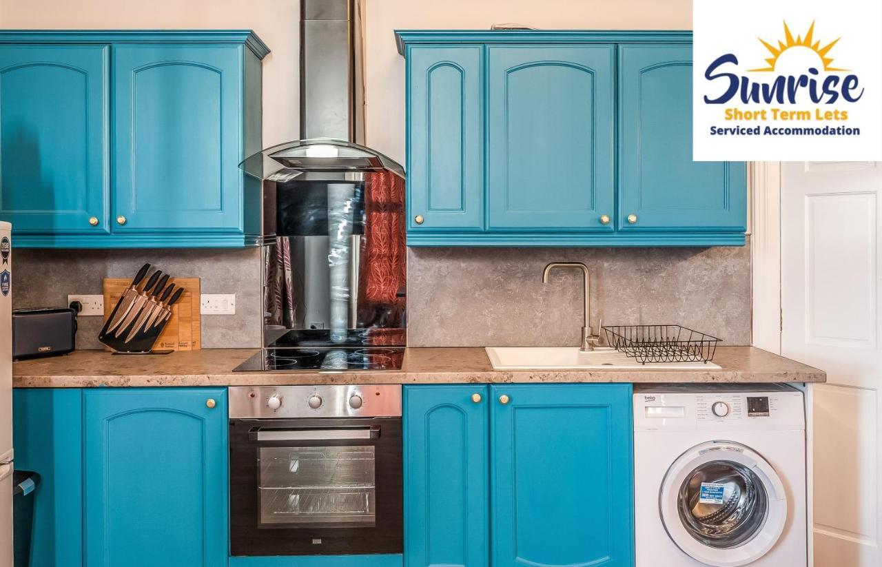 Presidential Apartment, Family Home, Luxury Bedrooms, 2 Rooms, 1 King Bed, 2 Single Beds, Free Wifi, Free Parking, Tourists, Business Travelers, Relocation, Beautiful River Views, - Long Stays, Invoice And Reduced Price Are Only Via Sunrise Short Let Dundee Exteriör bild