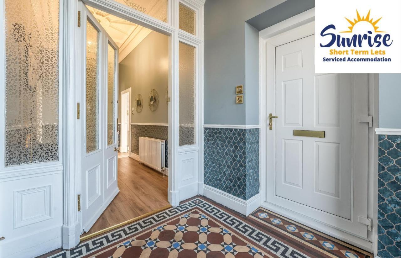 Presidential Apartment, Family Home, Luxury Bedrooms, 2 Rooms, 1 King Bed, 2 Single Beds, Free Wifi, Free Parking, Tourists, Business Travelers, Relocation, Beautiful River Views, - Long Stays, Invoice And Reduced Price Are Only Via Sunrise Short Let Dundee Exteriör bild