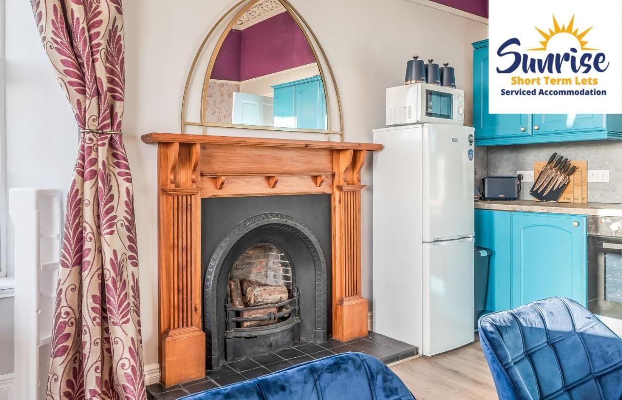Presidential Apartment, Family Home, Luxury Bedrooms, 2 Rooms, 1 King Bed, 2 Single Beds, Free Wifi, Free Parking, Tourists, Business Travelers, Relocation, Beautiful River Views, - Long Stays, Invoice And Reduced Price Are Only Via Sunrise Short Let Dundee Exteriör bild