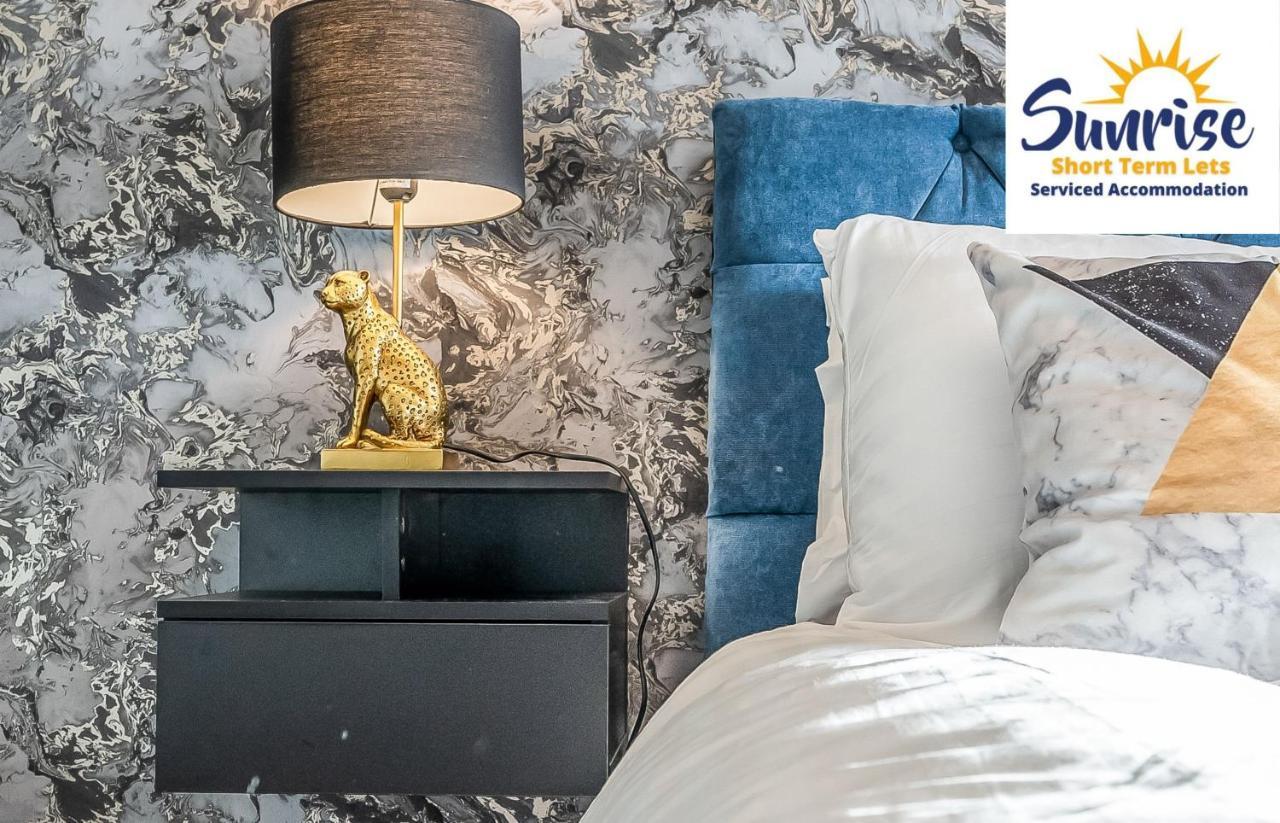 Presidential Apartment, Family Home, Luxury Bedrooms, 2 Rooms, 1 King Bed, 2 Single Beds, Free Wifi, Free Parking, Tourists, Business Travelers, Relocation, Beautiful River Views, - Long Stays, Invoice And Reduced Price Are Only Via Sunrise Short Let Dundee Exteriör bild