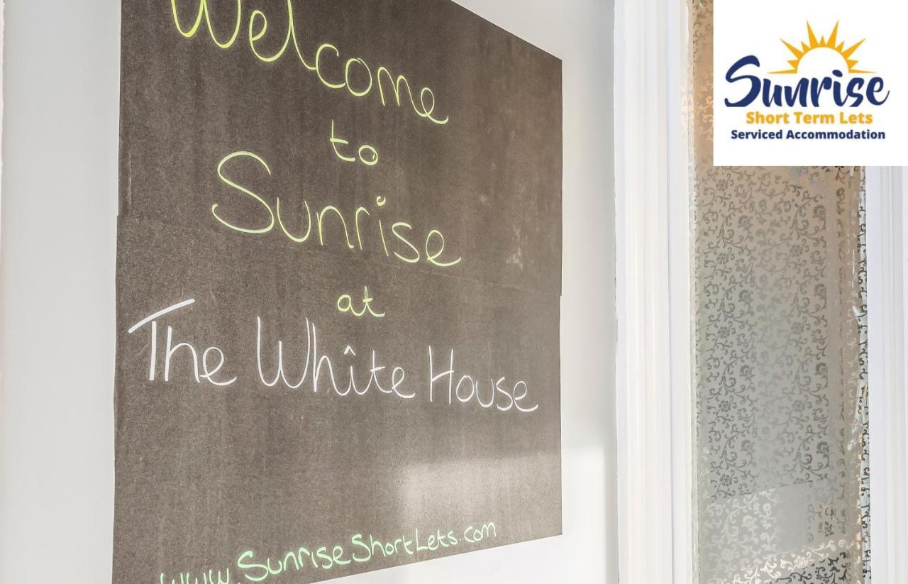 Presidential Apartment, Family Home, Luxury Bedrooms, 2 Rooms, 1 King Bed, 2 Single Beds, Free Wifi, Free Parking, Tourists, Business Travelers, Relocation, Beautiful River Views, - Long Stays, Invoice And Reduced Price Are Only Via Sunrise Short Let Dundee Exteriör bild