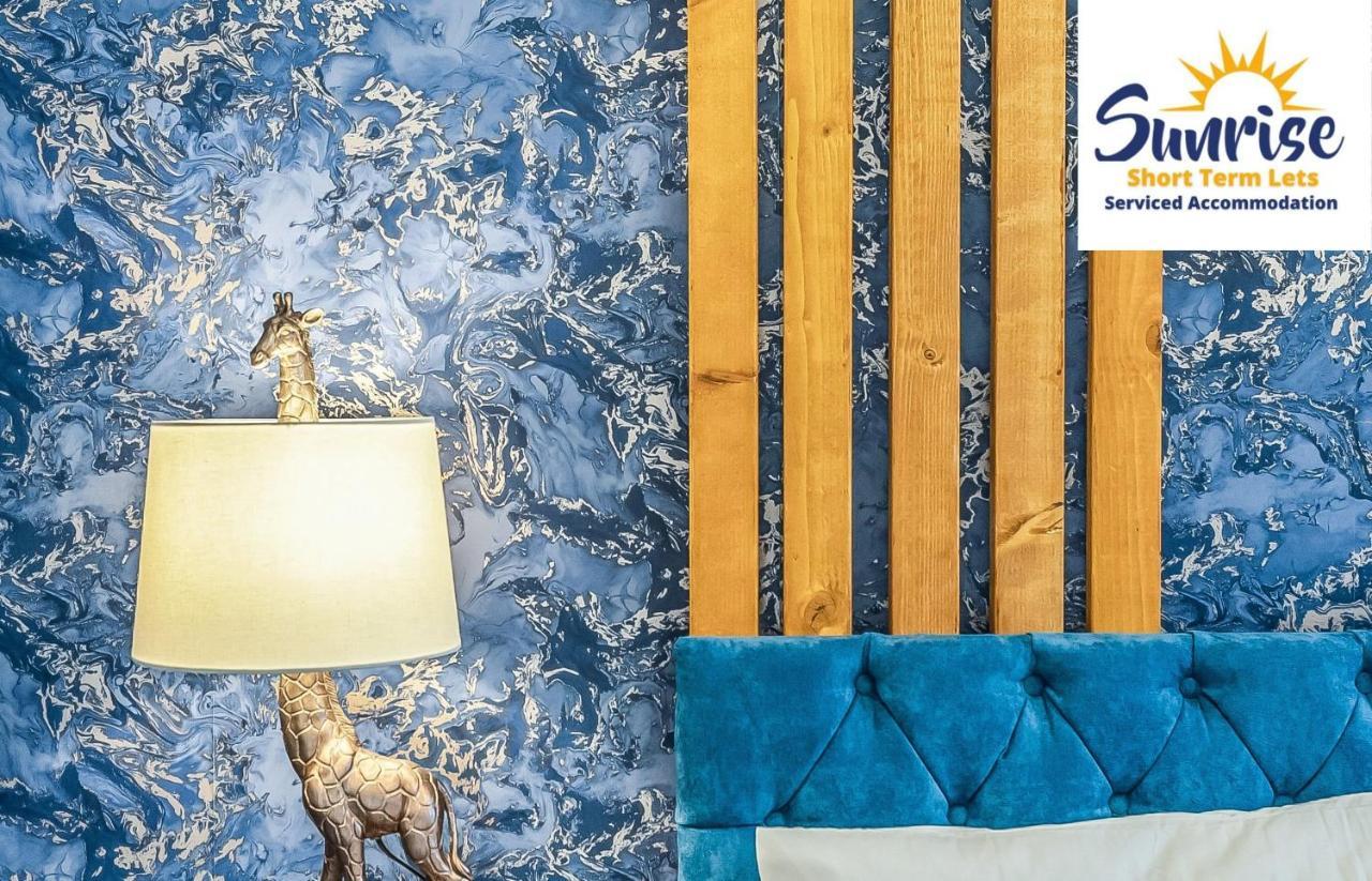 Presidential Apartment, Family Home, Luxury Bedrooms, 2 Rooms, 1 King Bed, 2 Single Beds, Free Wifi, Free Parking, Tourists, Business Travelers, Relocation, Beautiful River Views, - Long Stays, Invoice And Reduced Price Are Only Via Sunrise Short Let Dundee Exteriör bild