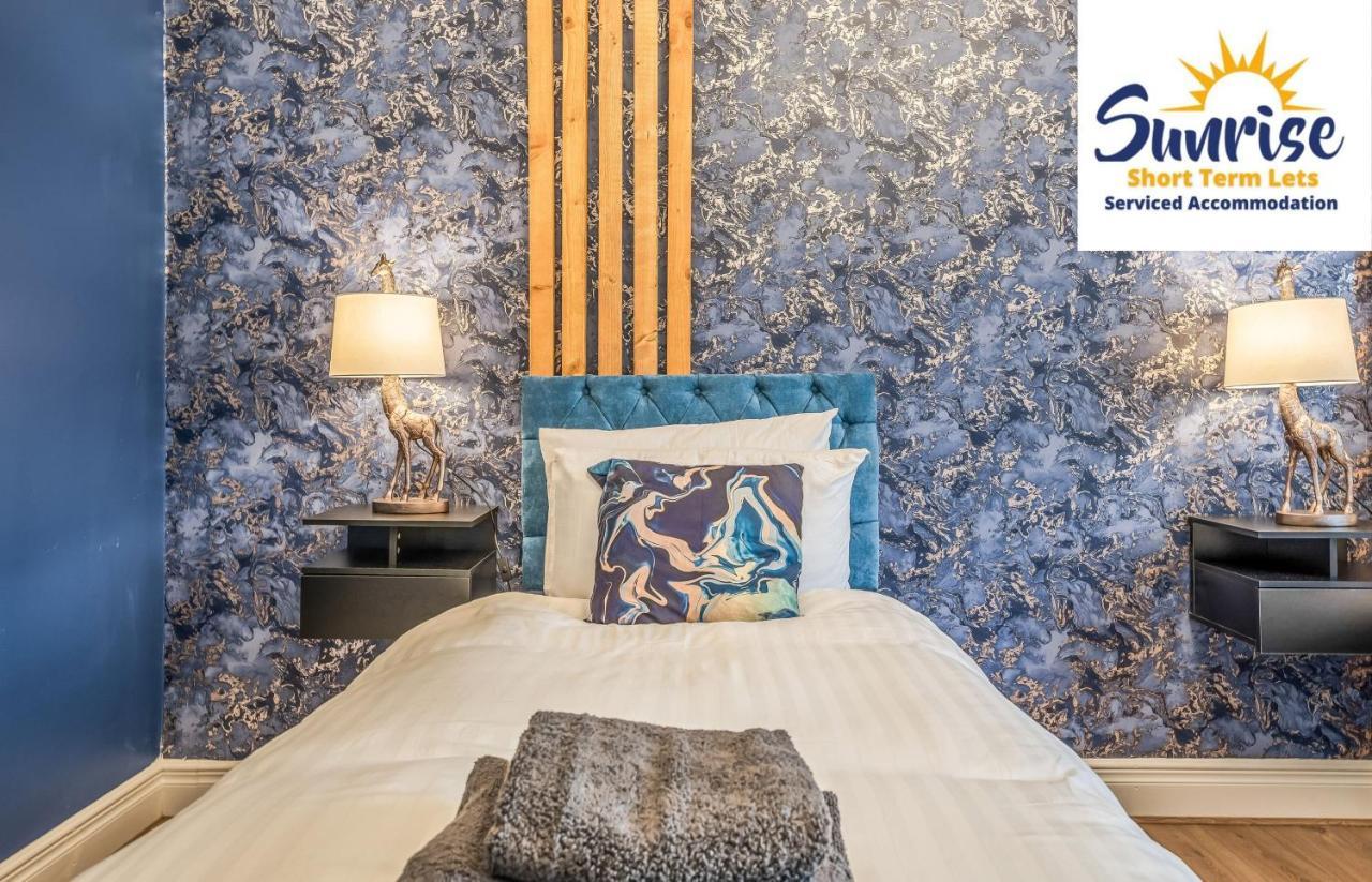 Presidential Apartment, Family Home, Luxury Bedrooms, 2 Rooms, 1 King Bed, 2 Single Beds, Free Wifi, Free Parking, Tourists, Business Travelers, Relocation, Beautiful River Views, - Long Stays, Invoice And Reduced Price Are Only Via Sunrise Short Let Dundee Exteriör bild