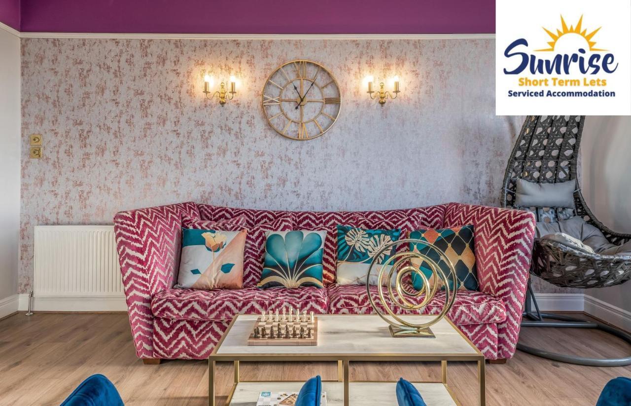 Presidential Apartment, Family Home, Luxury Bedrooms, 2 Rooms, 1 King Bed, 2 Single Beds, Free Wifi, Free Parking, Tourists, Business Travelers, Relocation, Beautiful River Views, - Long Stays, Invoice And Reduced Price Are Only Via Sunrise Short Let Dundee Exteriör bild