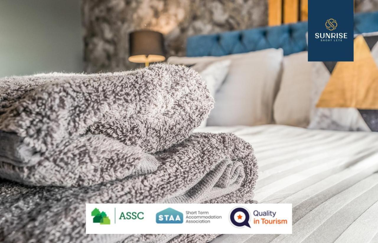 Presidential Apartment, Family Home, Luxury Bedrooms, 2 Rooms, 1 King Bed, 2 Single Beds, Free Wifi, Free Parking, Tourists, Business Travelers, Relocation, Beautiful River Views, - Long Stays, Invoice And Reduced Price Are Only Via Sunrise Short Let Dundee Exteriör bild