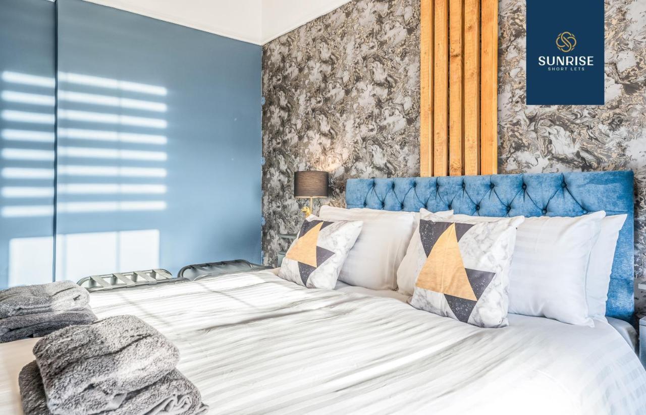 Presidential Apartment, Family Home, Luxury Bedrooms, 2 Rooms, 1 King Bed, 2 Single Beds, Free Wifi, Free Parking, Tourists, Business Travelers, Relocation, Beautiful River Views, - Long Stays, Invoice And Reduced Price Are Only Via Sunrise Short Let Dundee Exteriör bild